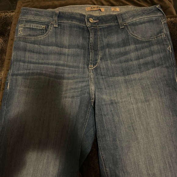 Ariat jeans - Picture 1 of 3